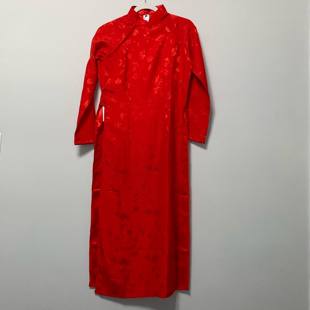 Vietnamese Two Piece Set